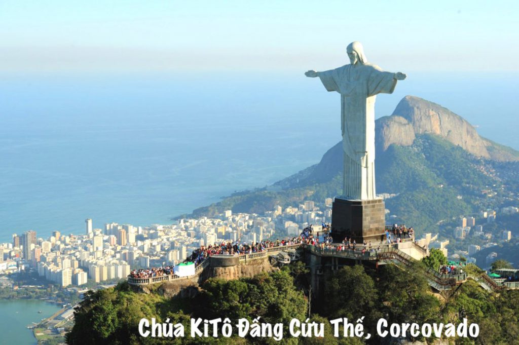 10 tượng đài Chúa Kitô đẹp nhất thế giới là tượng Chúa cứu thế tại Brazil